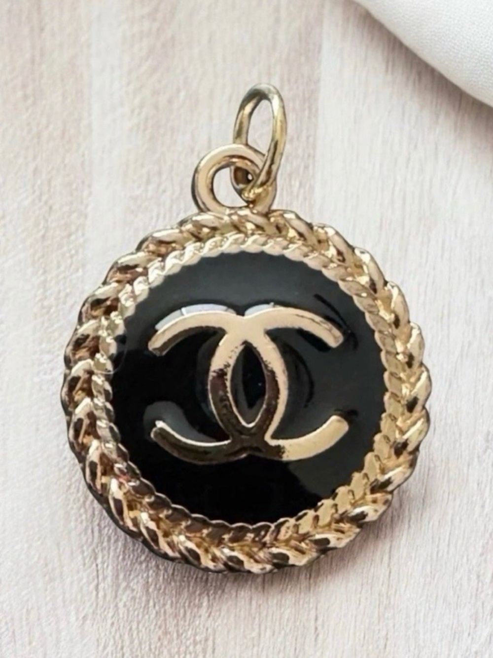 CHANEL Vintage CC Medallion Charm Pendant Gold Tone Black Enamel Rope Frame Rare